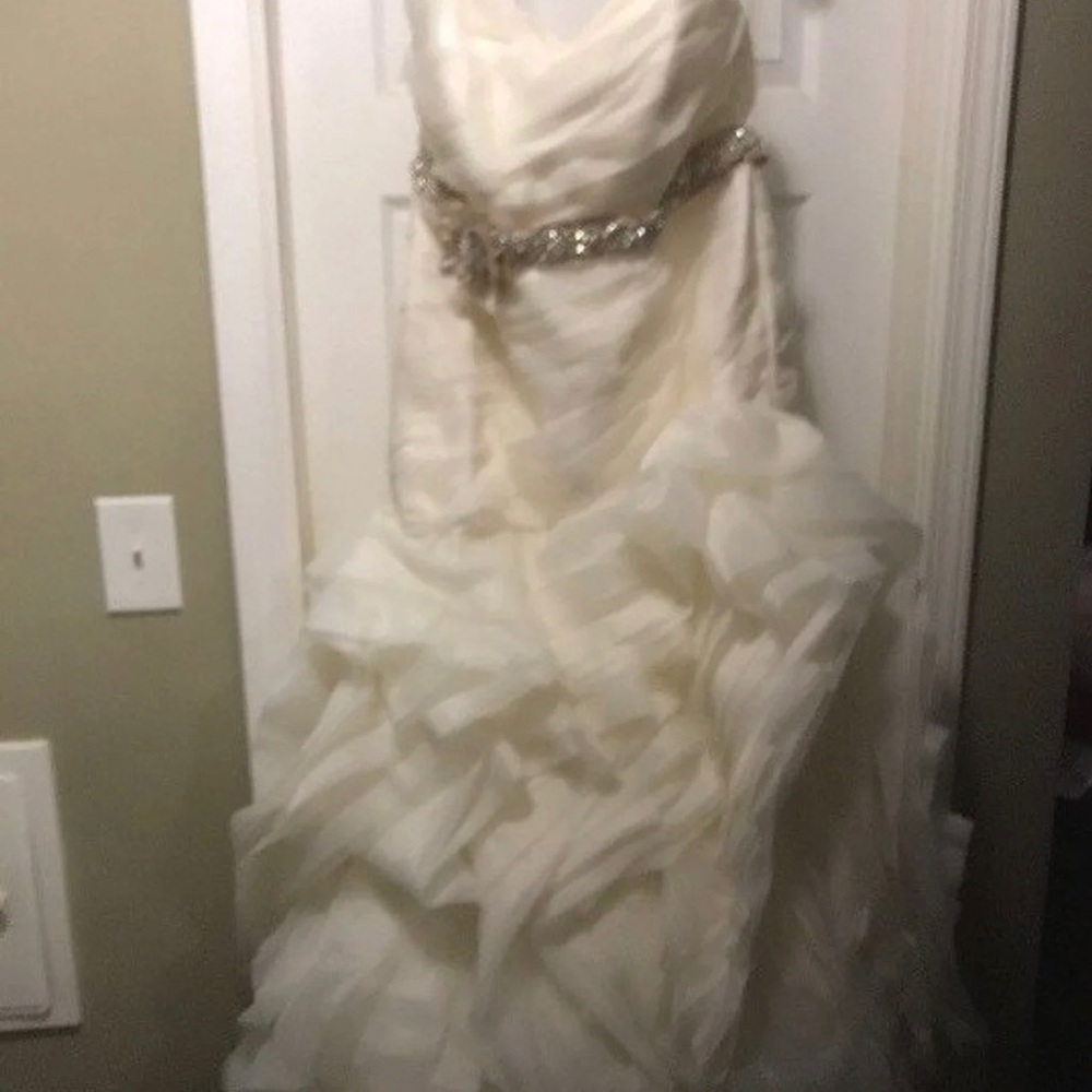 Vera wang wedding dress